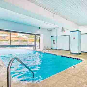 Cozy 1-bedroom condo in enjoyable Myrtle Beach with WiFi, AC Fitness & Recreational Facilities