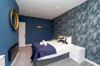 Central Hove 1 Bedroom BN32OSM12 Hotels near Hove Museum of Creativity