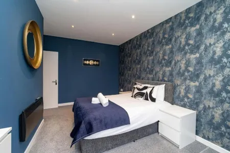 Central Hove 1 Bedroom BN32OSM12 Отели рядом с достопримечательностью «Hove Museum and Art Gallery»