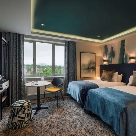 Hotel67