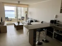 Beautiful apartment with ocean views and steps from the beach Hotels in Coquimbo