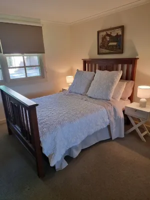 Come enjoy a farmstay at the historical Reibycroft Estate in Freemans Reach NSW. Hotels in Freemans Reach