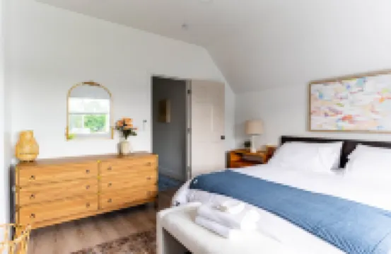 Cozy home in downtown Dearborn