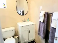 Heat sauna in house with AC, WiFi, overlooking the Willamette River