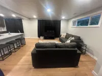 Bright Airy Upper Level Unit