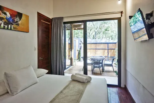 2 Bed/2 Bath in the Heart of Santa Teresa~ 2 min from the Beach