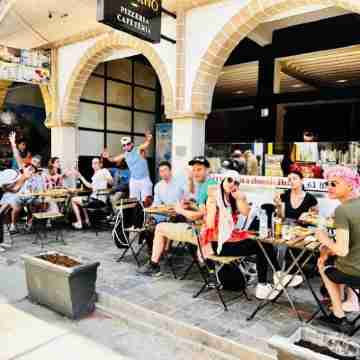 Magnifique Appartement de 112 m2 à 200m de la Plage ! Dining/Meeting Rooms