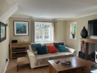 A cosy 3 bed cottage in the Kentish countryside! Các khách sạn ở Tonbridge