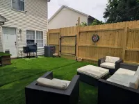 Renovated 3 bd 2.5 bath centrally located next to MTSU/Night life/Restaurants/DT