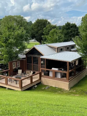 Grand Tiny Home Minutes to Blue Ridge.  Yes to Pets! Hotels near Mercier Orchards