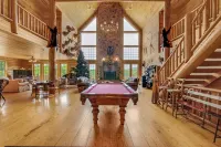 Spacious Cabin near Hunter & Windham Mountains - 5-25-minute drive - 6 Bedrooms