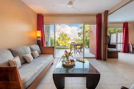 Superbe Villa Avec vue sur la Piscine et la Mer, Séjour D'exception