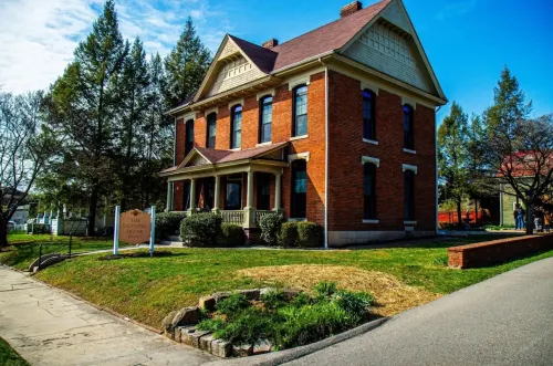 The Lanning House: 3-bedroom house in fabulous downtown Salem with AC - 民宿