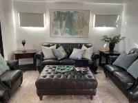 Charming 2-bedroom house in the heart of Tarzana located near the 101 freeway 브레머 컨트리 클럽 주변 호텔