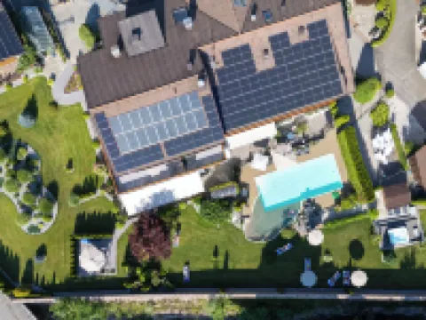 ホテル・ビショフホーフ - ビストロ・ジャスミン キウーザのホテル