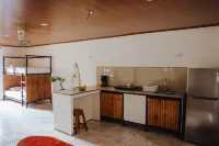 PLAYA HERMOSA-PUNTARENAS STUDIO