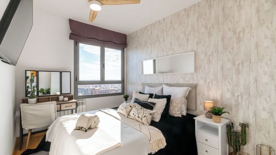 Penthouse with Private Terrace & Pool Access