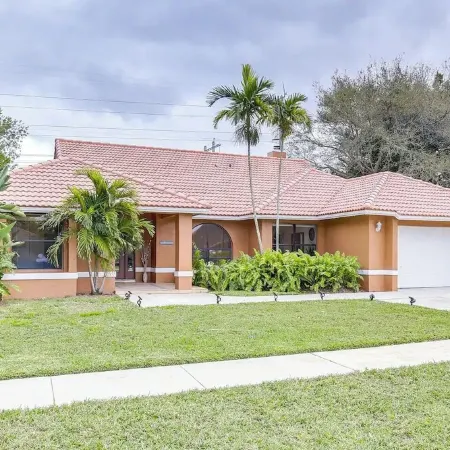 Sunny Oasis/ Pool/ Top Location /Big Patio/10 ppl