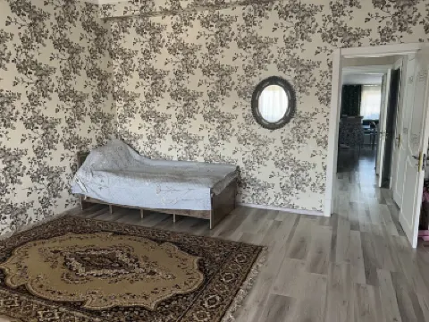 Cozy apartments 5 minutes from the rail station Hotels in 