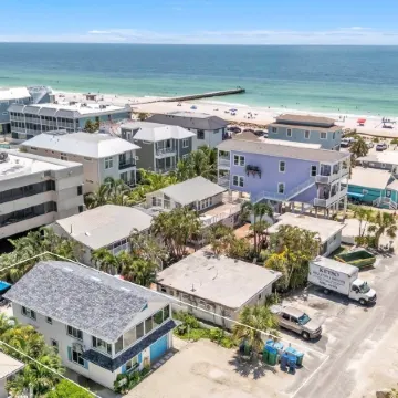 Mermaid Tale 2 Bedroom Condo by Redawning