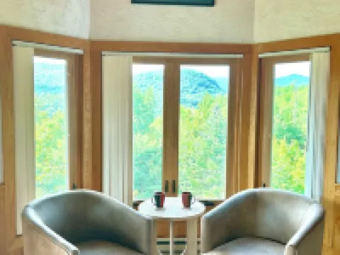 Stunning Mountain Views by Attitash & North Conway! Hotels in Glen