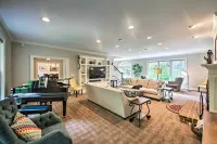 Extravagant Atglen Manor w/ Private 60-Acre Land! -  Privatzimmer