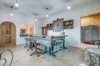 On-site Winery: Rural Plymouth Getaway! - 4-Star