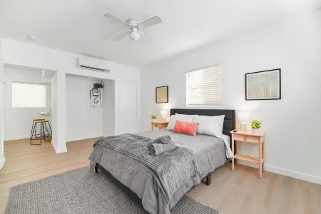 Fabulous Studio 15 Min from the Beach Отели рядом с достопримечательностью «Литл Хайти»