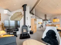 "Aswith" - 5m from the sea