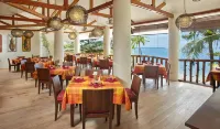 Ocean Vida Beach and Dive Resort - breakfast