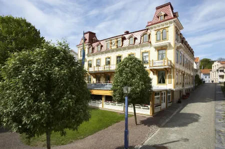 Grand Hotel Marstrand Отели в г. Шерхамн