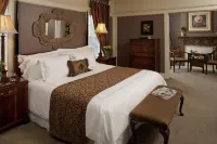 Fairview Inn Hotels in Fairview