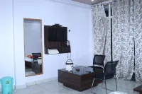 New Shri Anand Best Hotel Berinag