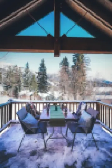 The Lynx Retreat - Slopeside Ski In/Out Home Near Glacier National Park