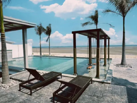 De Mer Resort Rayong Hotels near Sunthon Phu Memorial