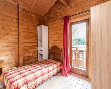 Chalet in Morillon with Heated Pool Hotels in Morillon