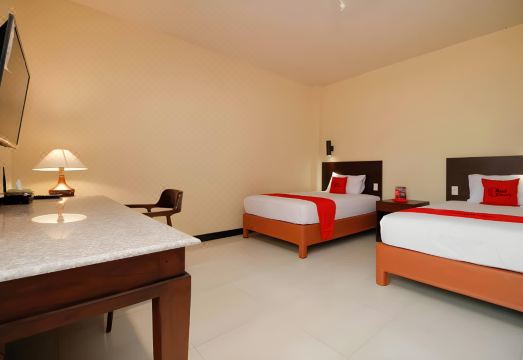 레드도어즈 플러스 니어 할림 페르다나쿠수마 2