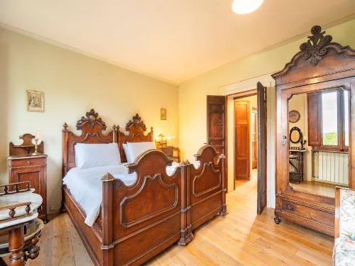 Villa in Cortona with  pool