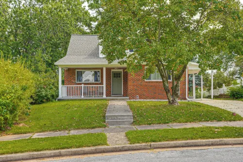 5 Mi to Downtown Baltimore: Quiet Home w/ Porch