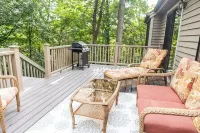 Secluded Retreat with Great Outdoor Spaces, Tree-Top Views, Hot Tub