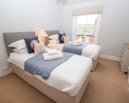 Elkhorn Hotels in Southwold