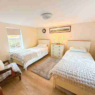 Glenbeigh Holiday Cottage - Tigin Mamo by Trident Holiday Homes Rooms