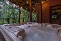 Slope View Chalet Hot Tub, Firepit, Family Fun