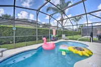 10 Mi to Disney + Heated Pool: Florida Abode! - parking