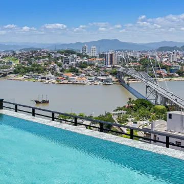 Studios Tower by Viva - Prédio Com Piscina e Estacionamento No Centro de Floripa