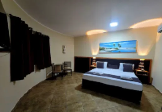 努拉蓋阿魯夫飯店