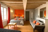 Beautiful apartment 35m2 Chartres center with parking Các khách sạn ở Chartres