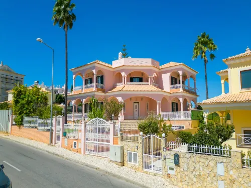 Villa Agadir - BBQ e Piscina aquecível em Albufeira -  case vacanza in affitto
