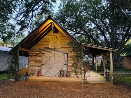 Pecan Grove Cottages