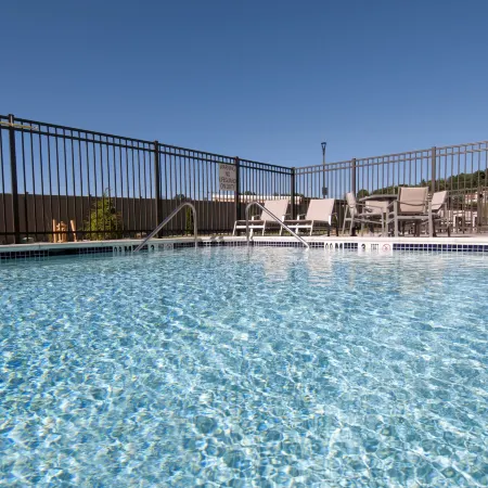 Holiday Inn Express & Suites JOHNSTOWN by IHG